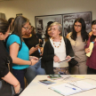El objetivo de la visita fue que los participantes del curso conocieran los documentos del archivo.