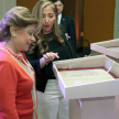 La directora nacional de Dinapi, abogada Patricia Stanley, junto a la ministra Gladys Bareiro de Módica.