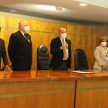 El presidente de la CSJ, César Diesel, los ministros Luis María Benítez Riera, Gladys Bareiro de Módica y Manuel Ramírez Candia, como también la defensora general Lorena segovia tomaron juramento a los profesionales.
