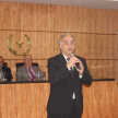 Oscar Gómez, durante la interpretación del Himno Nacional Paraguayo.