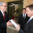 Vicepresidente primero de la Corte Suprema de Justicia, Raúl Torres Kirmser, y el doctor Alberto Martínez Simón.