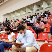 Los postulantes se encuentran distribuidos en diferentes zonas del predio.