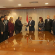Al finalizarla jornada protocolar, se realizó elintercambio de carpetas y  se procedió a la fotografía oficial.
