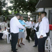 Funcionarios judiciales conciencian a la ciudadanía sobre la lucha contra el dengue.  