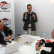 Transmisión en vivo de programa radial.