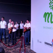 Acto cultural en la presentación de la marca.