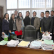 El juez de la Niñez y la Adolescencia Guillermo Pereira, compartiendo con los estudiantes.