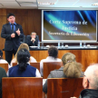 El coordinador del programa Educando en Justicia, licenciado Aldo Florentín Ávalos, expone sobre el trabajo que realiza la Secretaría de Educación.