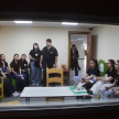 La licenciada Ana Laura Cáceres instruyó a los alumnos sobre el funcionamiento de la Oficina de Apoyo - Cámara Gesell.