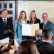 La ceremonia se llevó a cabo en el histórico Palacio Consistorial, sede del primer cabildo del Nuevo Mundo.