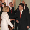 Saludo entre los titulares de los poderes Judicial y Ejecutivo, Alicia Pucheta y Horacio Cartes.