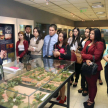 La licenciada Rosa Palau brindó datos a los visitantes sobre el Museo y el Centro de Documentación y Archivos del Terror