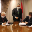 Titulares de ambas entidades firmaron convenio de cooperación.