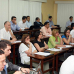 La metodología usada consiste en trabajos grupales en que se comparten distintas experiencias con relación a cómo se realizan los procedimientos judiciales en cada país.