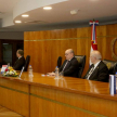 La obra constituye un aporte al análisis de las garantías constitucionales aplicadas al proceso judicial civil, con énfasis en el derecho a la defensa, la igualdad procesal y la imparcialidad del juzgador.