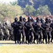 Militares exhibieron armas ante el palco de honor.