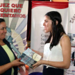 Encargados del programa educativo hicieron la entrega de un lote de libros del Código de la Niñez y la Adolescencia para la biblioteca de la institución.