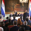 Por medio de los decretos N° 4003 y 4004.