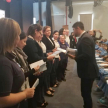 El licenciado Aldo Ávalos entregó compendios al plantel de profesores.