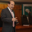 El doctor Ríos Ávalos desarrolló el curso en el auditorio.