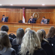 Durante su intervención, el magistrado resaltó el creciente interés de profesionales y estudiantes en profundizar conocimientos sobre el funcionamiento del expediente electrónico.