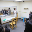 La primera parada fue la Oficina de Apoyo – Cámara Gesell, donde la licenciada Laura Cáceres Teixeira explicó el funcionamiento de este espacio.