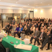 La obra plantea una reflexión teórica sobre la legitimidad del proceso judicial, desde una perspectiva ética y filosófica en el contexto del Estado democrático de derecho.