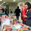 En la feria se exponen productos artesanales.