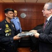 El presidente del máximo tribunal de la República agradeció a los policías por la gran labor brindada