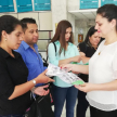 Los visitantes recibieron materiales didácticos alusivos al programa
