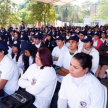 Los padres y docentes de la institución educativa acompañaron el acto de juramento.
