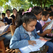 Los niños recibieron materiales didácticos para un mejor aprendizaje