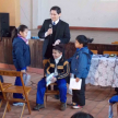 También compartió con los estudiantes el juez Alberto Peralta.