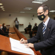 Abg. Marcelo Conigliaro, Agente Fiscal Penal – Región Cordillera y Paraguarí, firmando el acta.