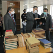 El lote de libros jurídicos donados consiste en 20 cajas con un total aproximado de 600 obras 