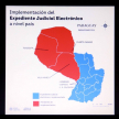 Infografía y mapa que ilustra la implementación del Expediente Judicial Electrónico a nivel país.