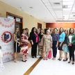 En el Palacio de Justicia se llevó a cabo la entrega simbólica de flores en memoria de la doctora Seráfina Dávalos, primera mujer abogada paraguaya, en el contexto del Día de la Mujer Paraguaya.