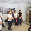 La coordinadora del Museo, Rosa Palau, comentó a las alumnas sobre las funciones y lo que pueden encontrar  en la dependencia a su cargo.