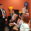  El abogado Rubén Guanes dialogó con los visitantes sobre la sala de observaciones
