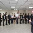 El coordinador general del programa coordinó la visita de los estudiantes.