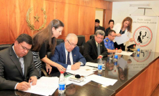 Facilitadores y Ministerio del Interior firman convenio