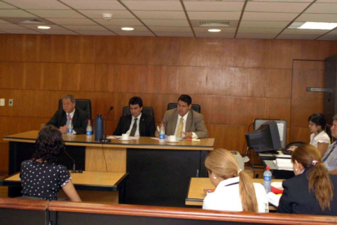 Imágen de un juicio oral y público desarrollado en el Palacio de Justicia