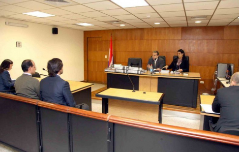 Imagen de un juicio oral desarrollado en el Palacio de Justicia de Asunción