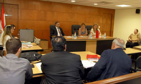 Imágenes de un juicio oral y público desarrollado en el Palacio de Justicia 