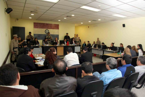 Imagen de un juicio oral desarrollado en el Palacio de Justicia de Asunción