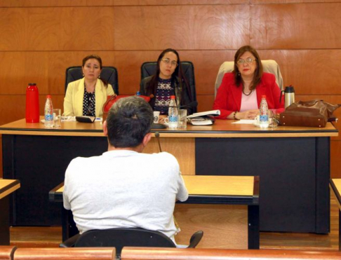 Imágen de un juicio oral y público desarrollado en el Palacio de Justicia de Asunción