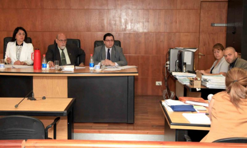 Imágen de un juicio oral y público desarrollado en el Palacio de Justicia de Asunción