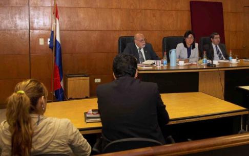 Imagen de un juicio oral desarrollado en el Palacio de Justicia de Asunción