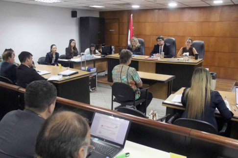 Imágen de un juicio oral y público desarrollado en el Palacio de Justicia