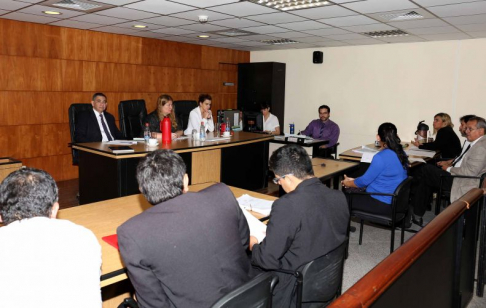 Imagenes de un Juicio Oral y Público desarrollado en el Palacio de Justicia de Asunción